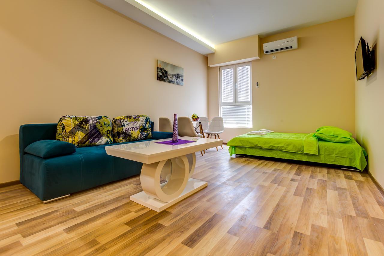 Post Office Center Apartment *